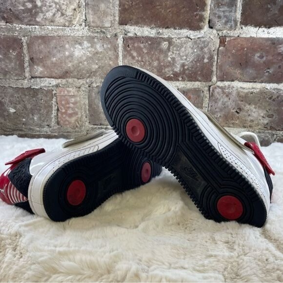 NIKE Lebron XVII 17 James Gang GS Black size 7Y / 8 Women's - Picture 4 of 6